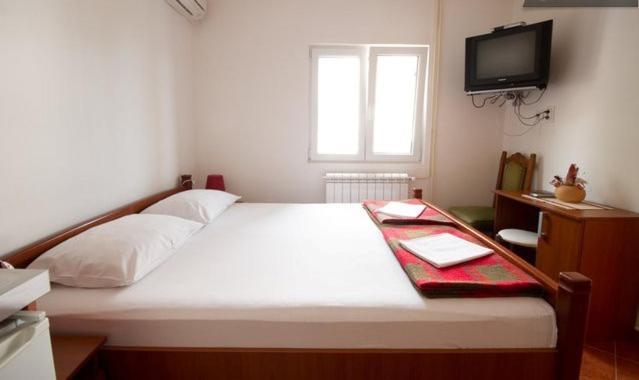 Apartments & Rooms M Petrovac Rom bilde