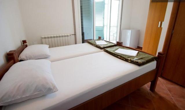 Apartments & Rooms M Petrovac Rom bilde